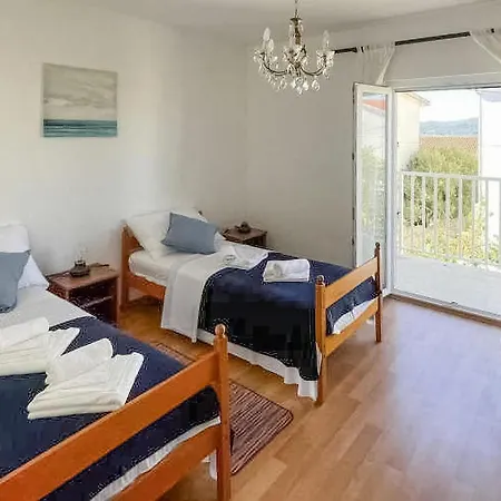 4 Bedroom Front In Na Moru * 斯维蒂佩塔