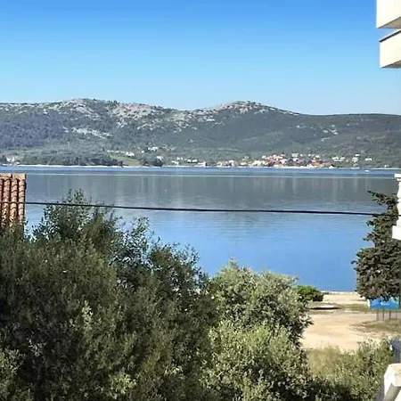 4 Bedroom Front In Na Moru 斯维蒂佩塔